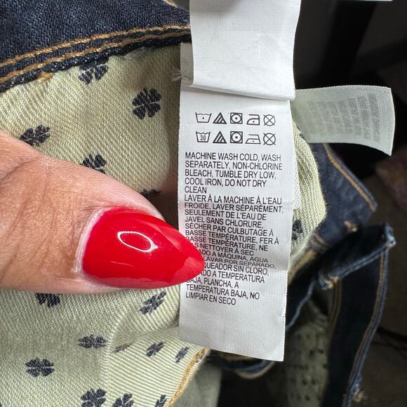 Lucky Brand Women’s 24W Georgia Denim Shorts Blue Easy Fit Mid Rise Raw Hem NWT‎ - Picture 3 of 10